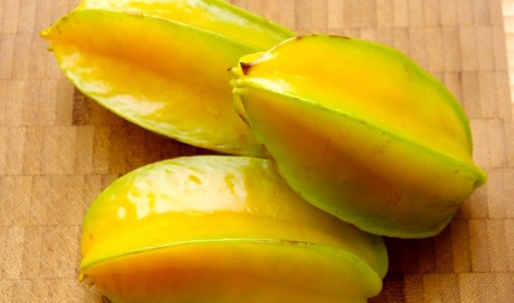 cara-pemberian-buah-belimbing-untuk-burung-6743534